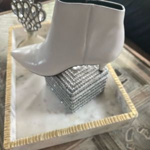Sam Edelman Booties white 8.5 great condition